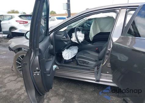 2024 Toyota Camry Se z USA, uszkodzony, nr VIN 4T1G11AK6RU900260